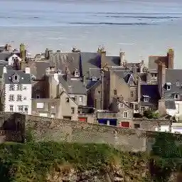 Christian Dior: The Man, The Label