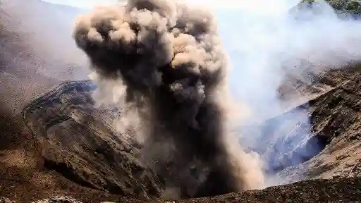 E7. EUROPE: A TURBULENT FUTURE