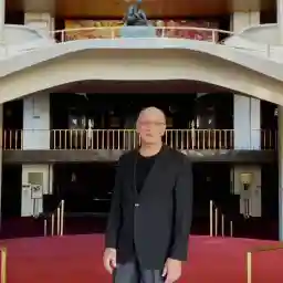 Moonshot: The Remarkable Journey Of Apollo Chamber Players